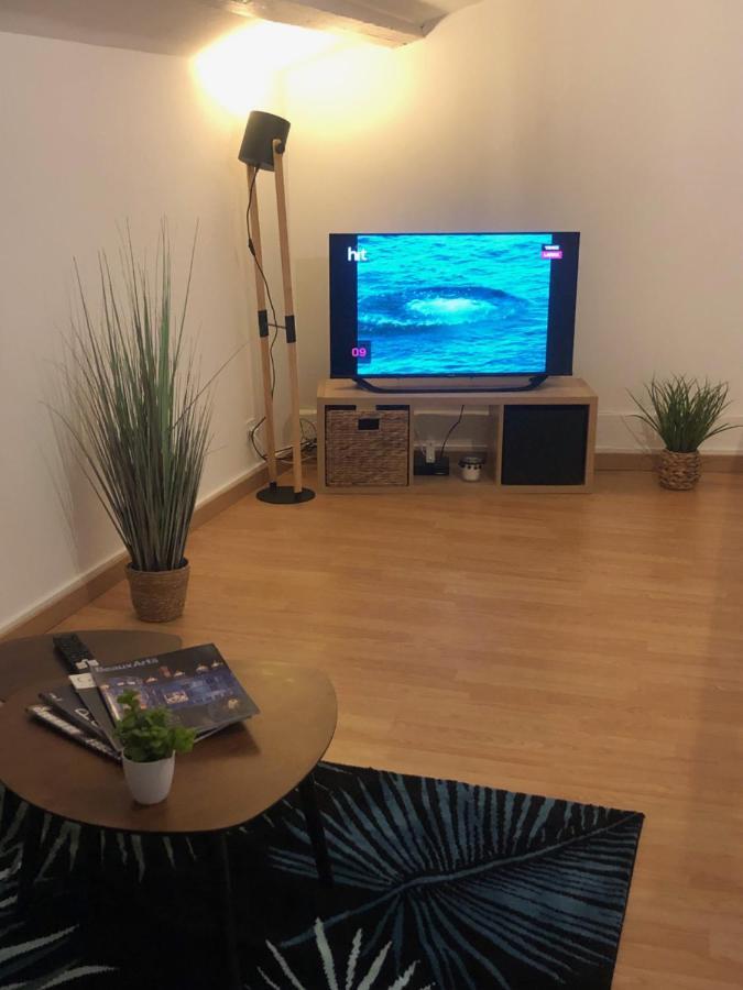 Le 41 Carnot Apartment Поатие Екстериор снимка