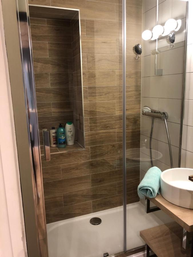 Le 41 Carnot Apartment Поатие Екстериор снимка